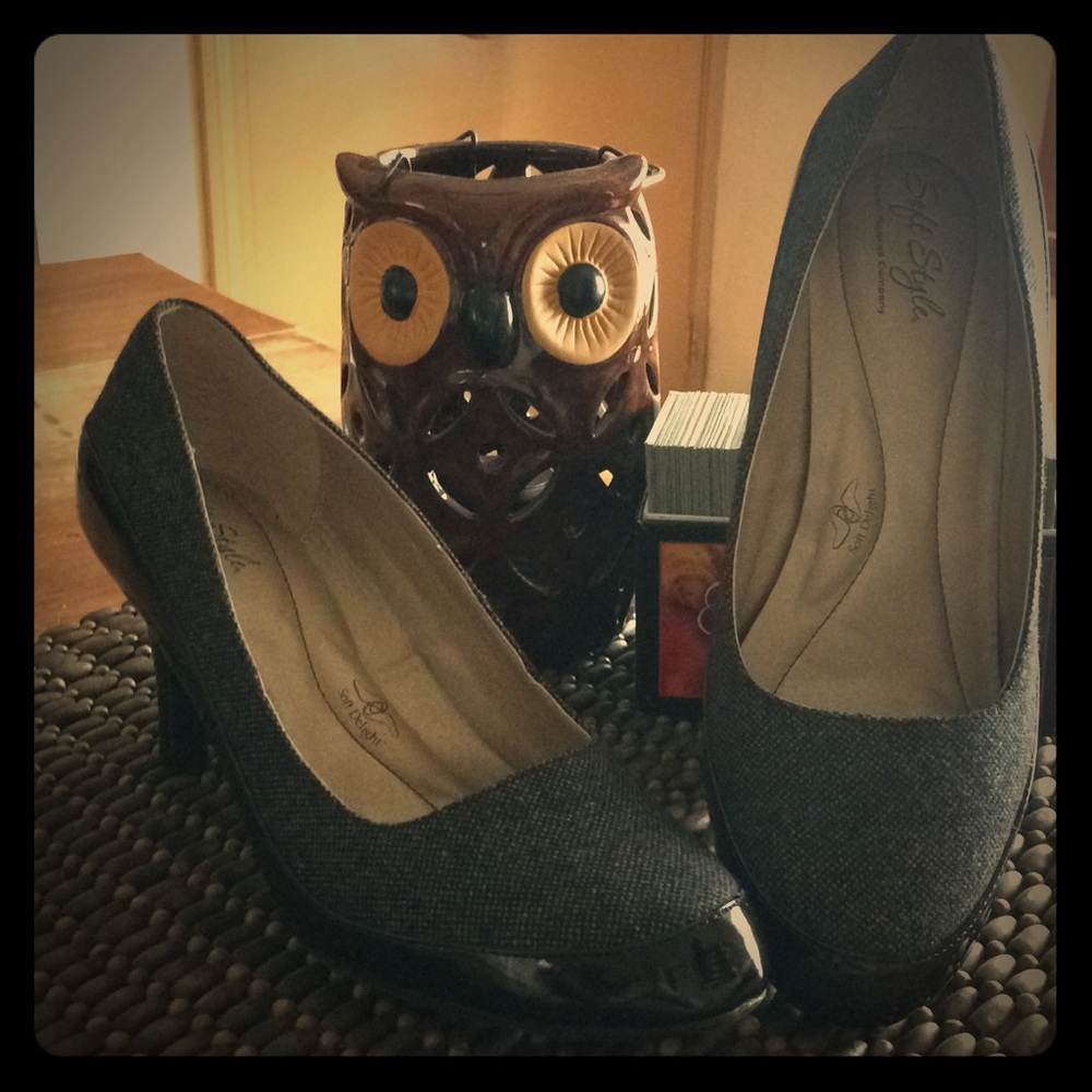 Wide width! Soft Style Hush Puppies heals!